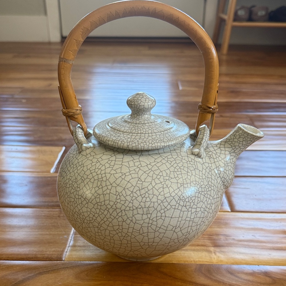 Ceramic Tea Pot